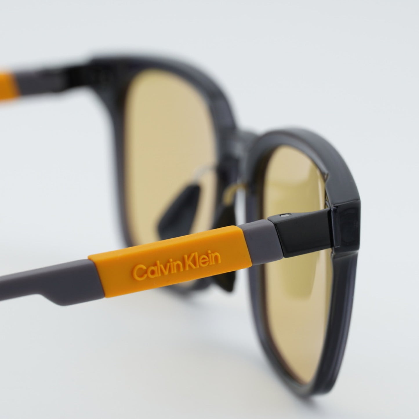 Lentes de Sol Calvin Klein CK24530SLB 021 54-20-145