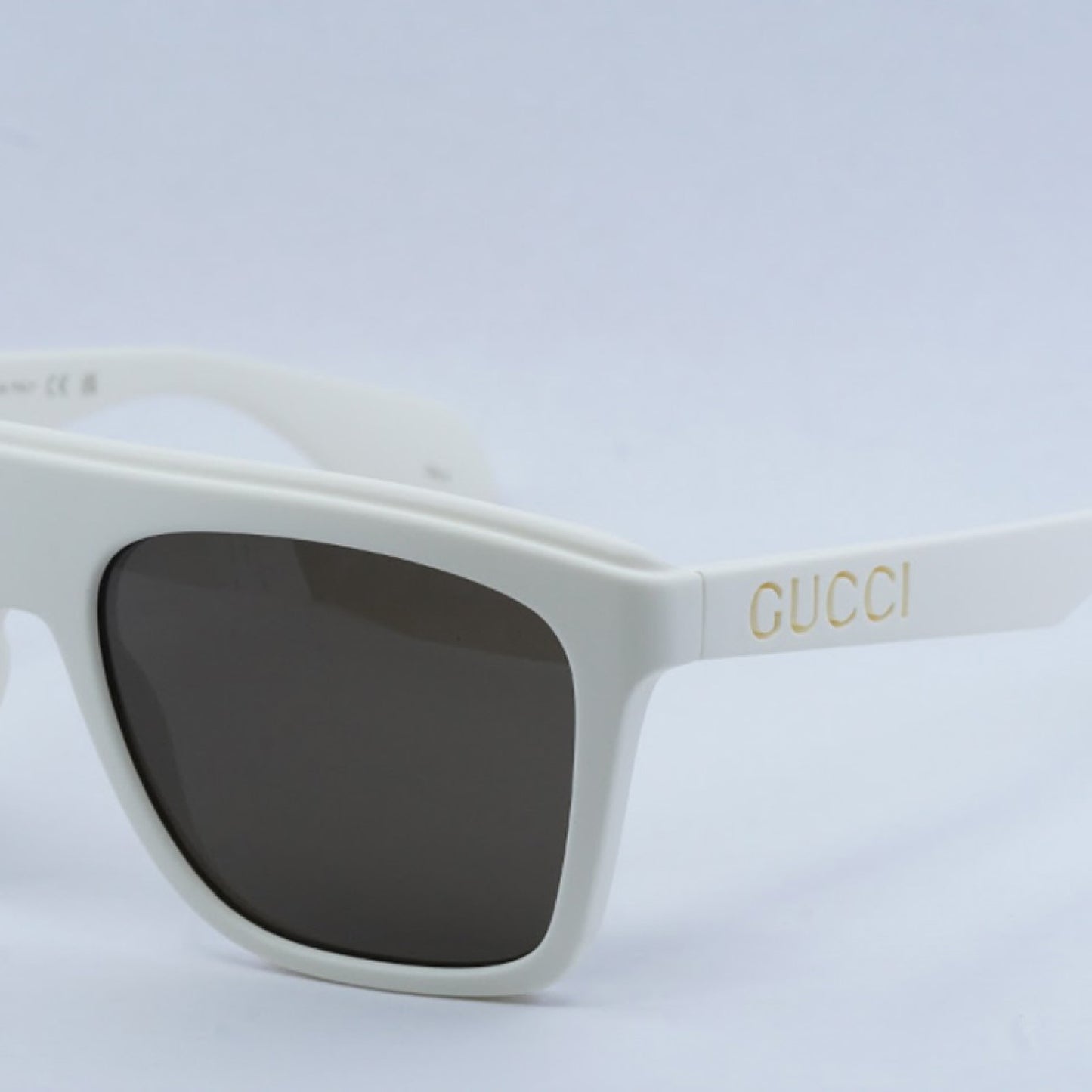 Lentes de Sol Gucci GG1570S 003 57-18-145