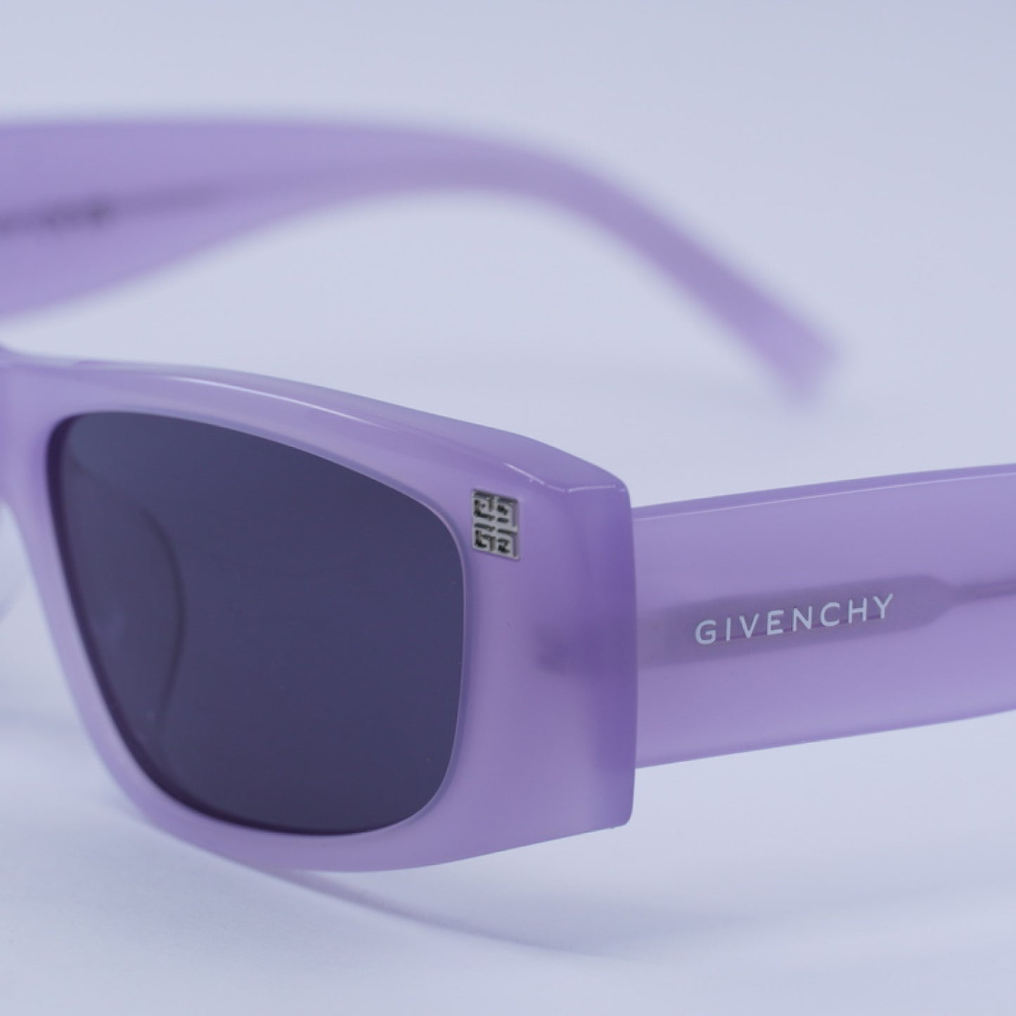 Lentes de Sol Givenchy GV40048F 78A 56-14-145