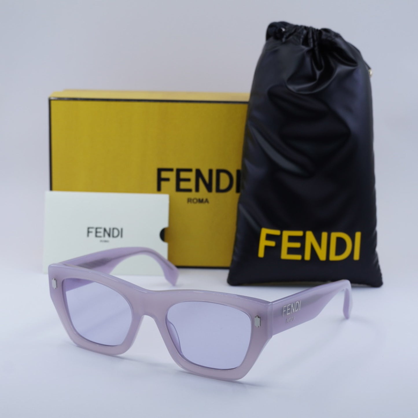 Fendi Sunglasses FE40100I FENDI ROMA 81Y 53-20-145