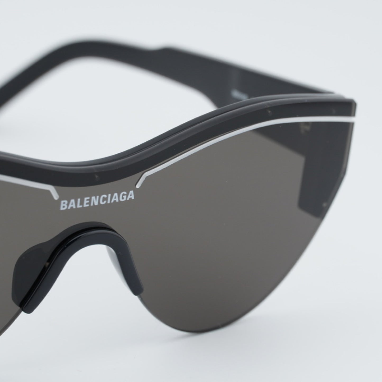 Lentes de Sol Balenciaga BB0004S 001 99-1-145