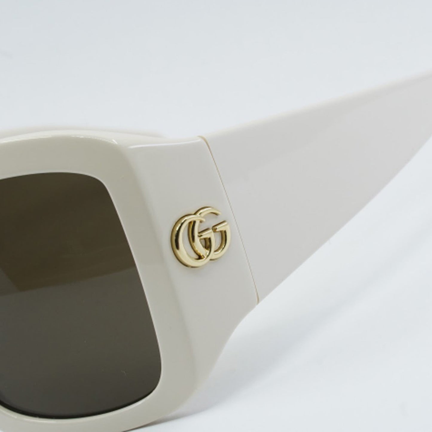 Lentes de Sol Gucci GG1402S 004 55-16-130