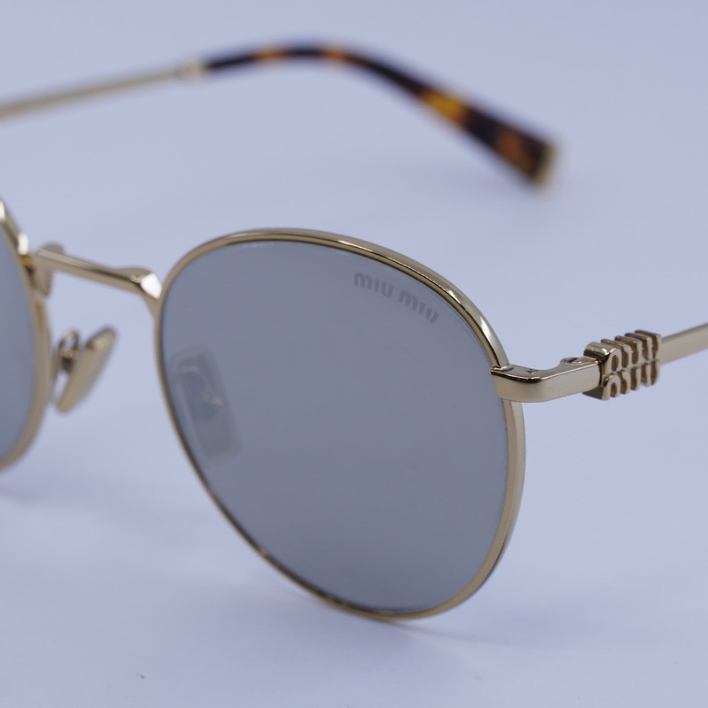 Lentes de Sol Miu Miu MU 55ZS 5AK07F 50-20-140