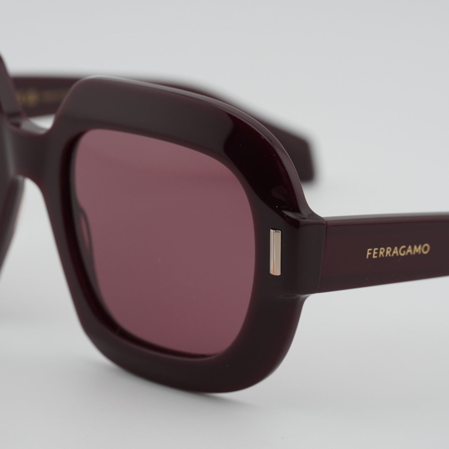 Lentes de Sol Salvatore Ferragamo SF2068SE 606 54-20-145