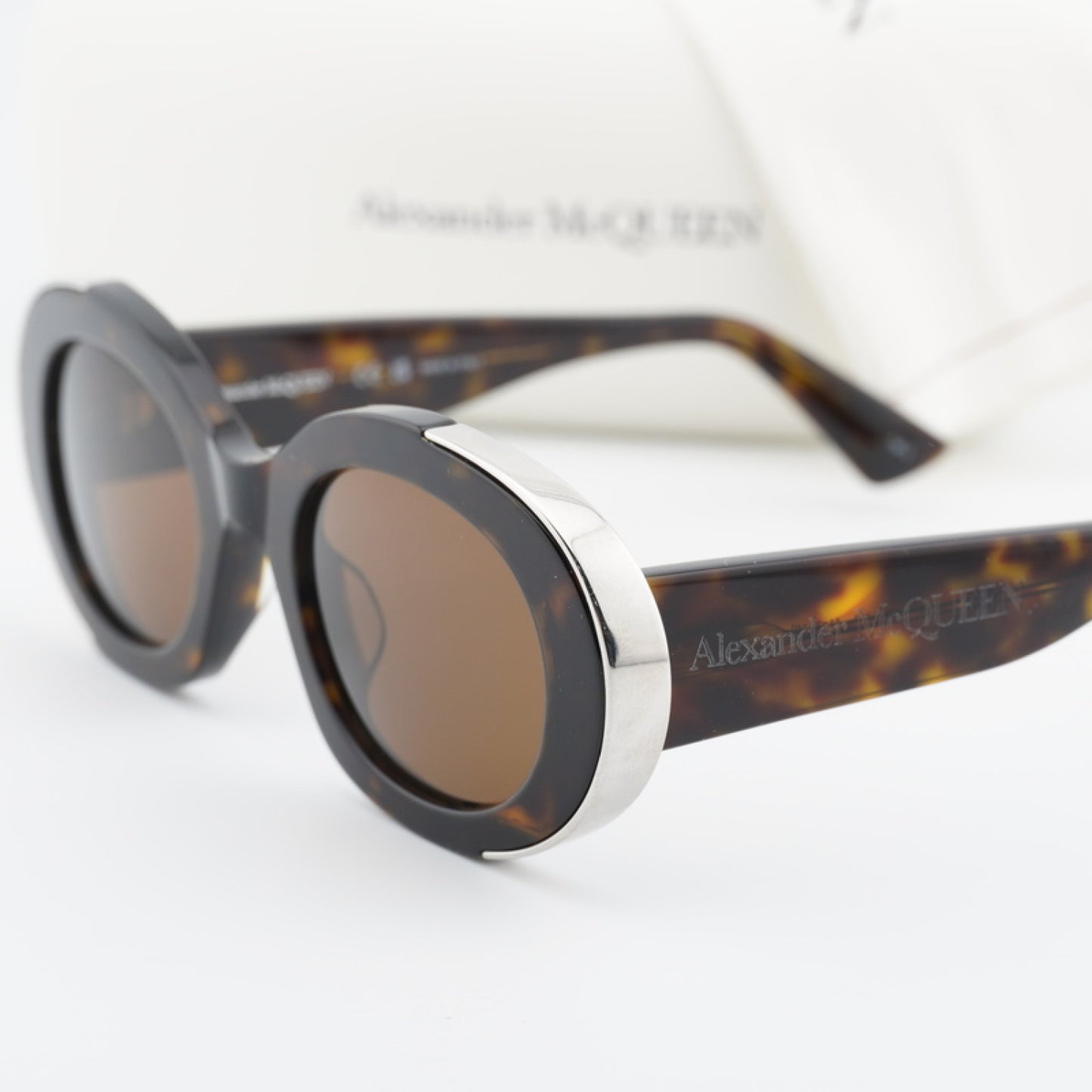 Lentes de Sol Alexander McQueen AM0445S 002 51-23-140