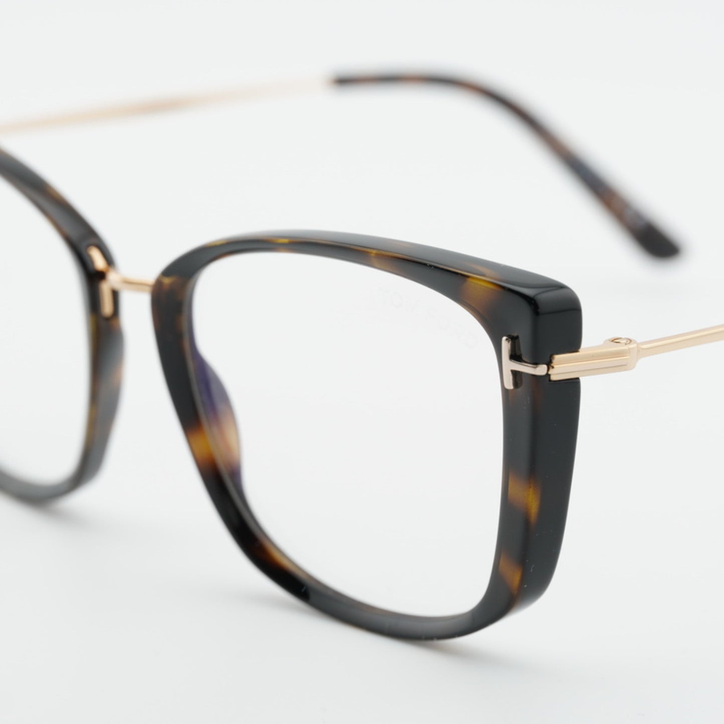 Armazón Oftálmico Tom Ford FT5816-B 052 53-18-140