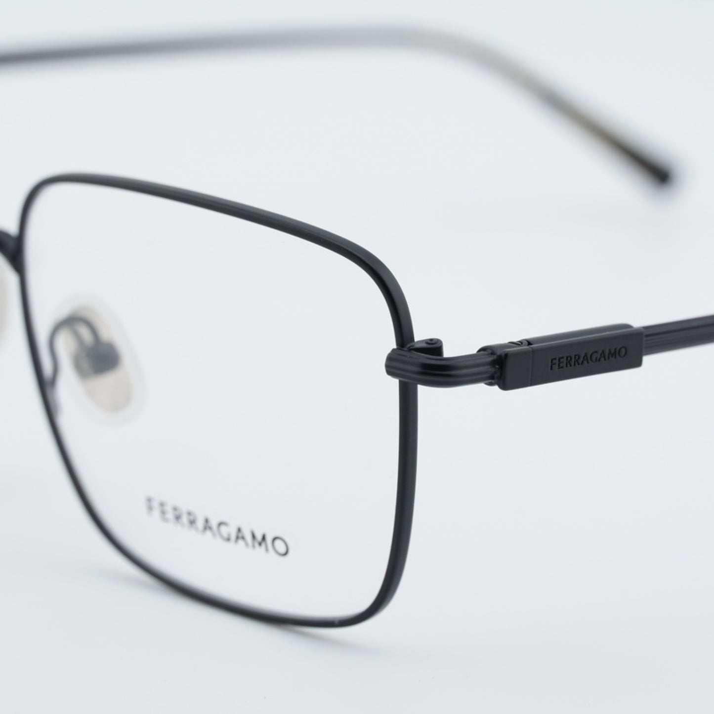 Armazón Oftálmico Salvatore Ferragamo SF2231 002 53-18-145