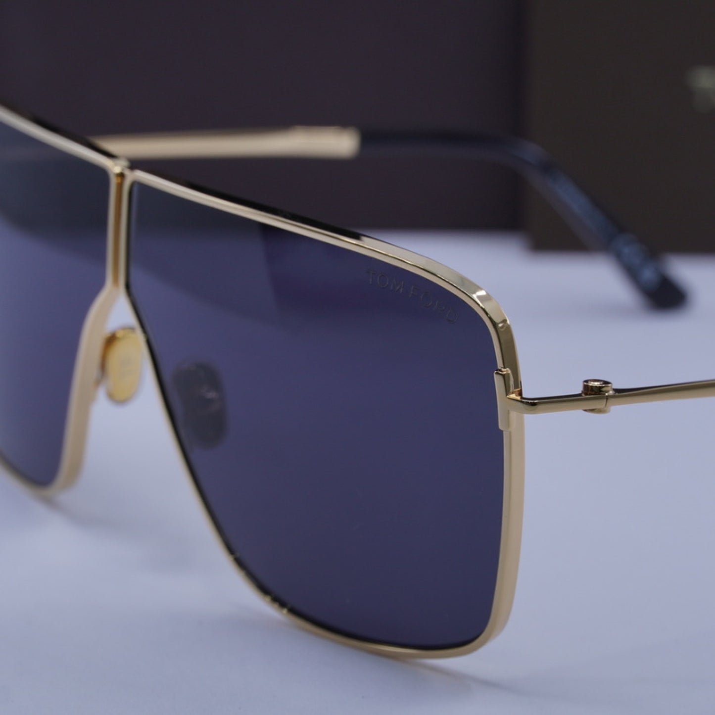 Lentes de Sol Tom Ford FT1159 30A 68-3-135