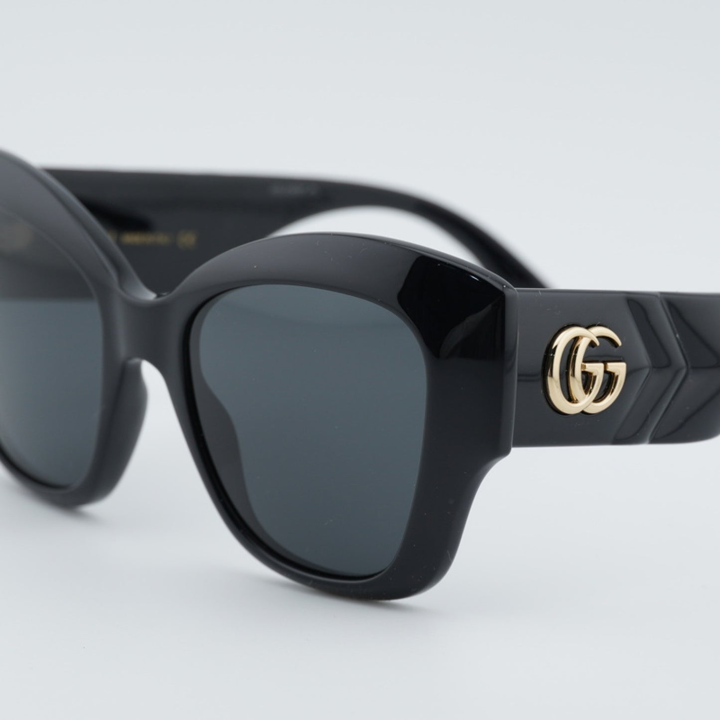 Lentes de Sol Gucci GG0808S 001 53-20-145