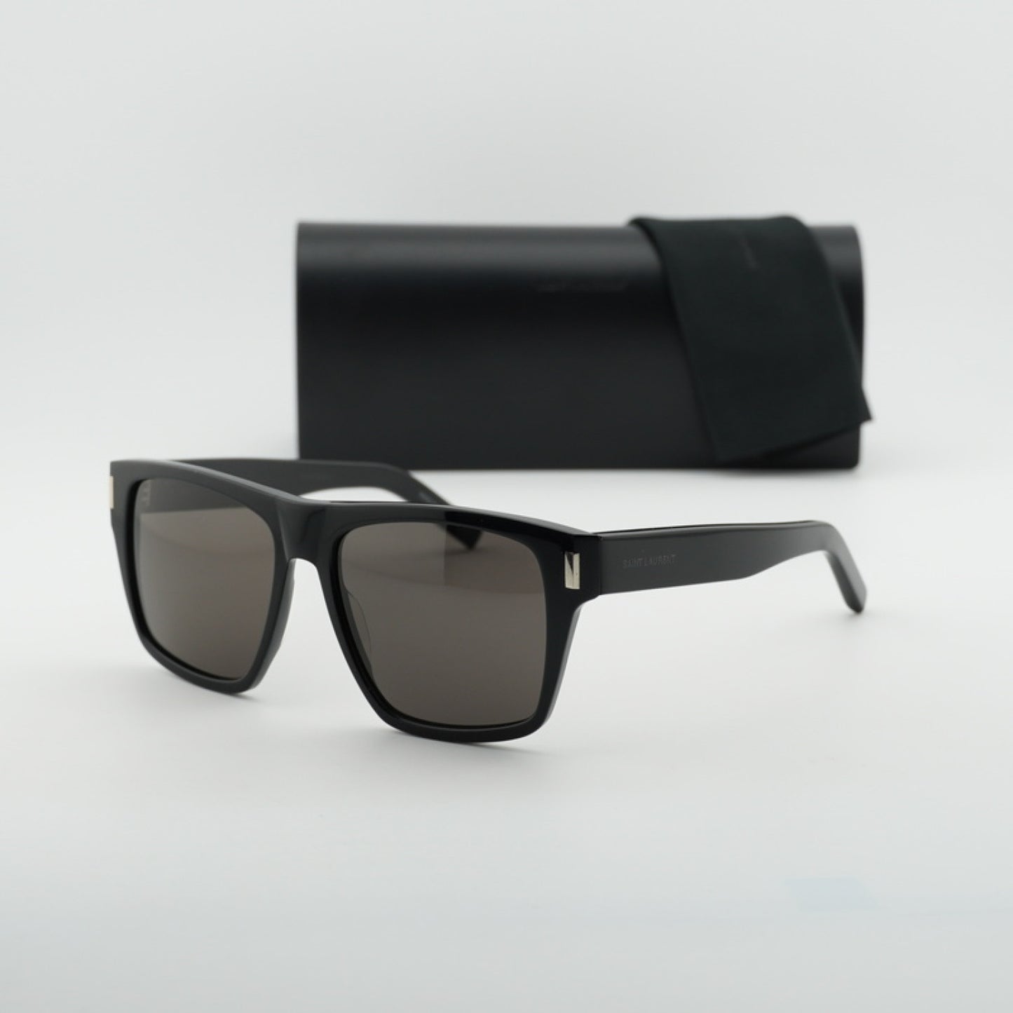 Lentes de Sol Saint Laurent SL424 001 56-16-145