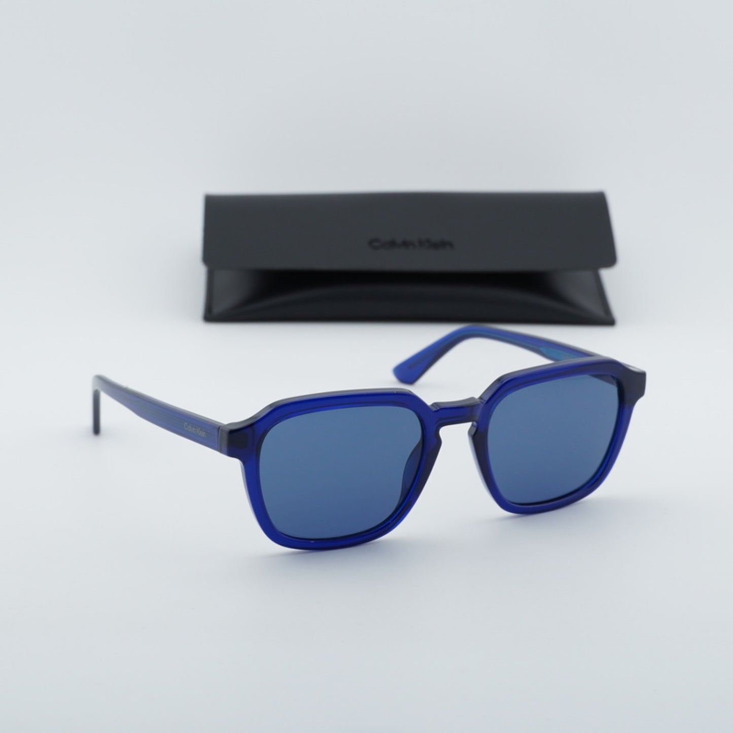 Lentes de Sol Calvin Klein CK23533S 400 53-20-145