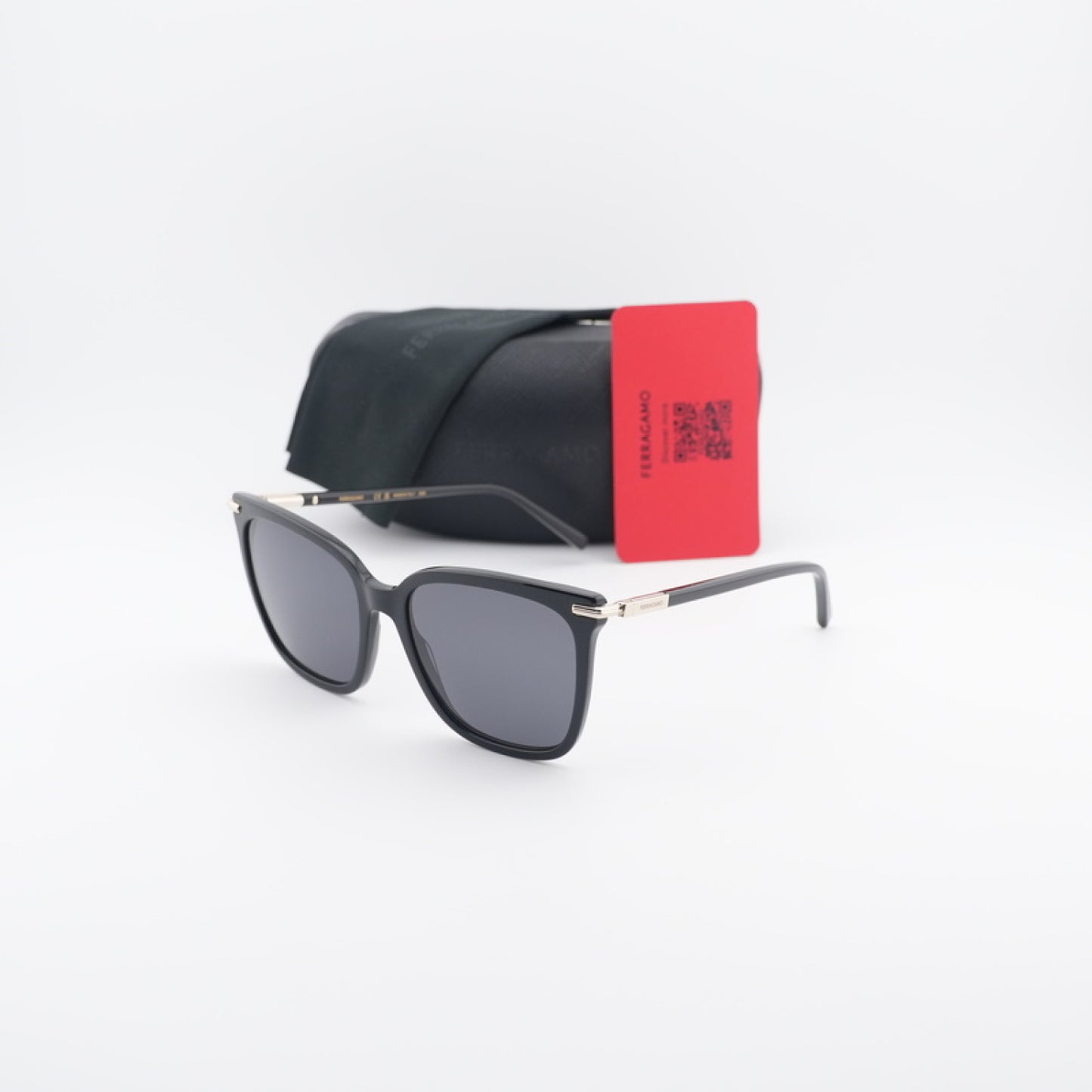 Lentes de Sol Salvatore Ferragamo SF2037S 001 56-18-145