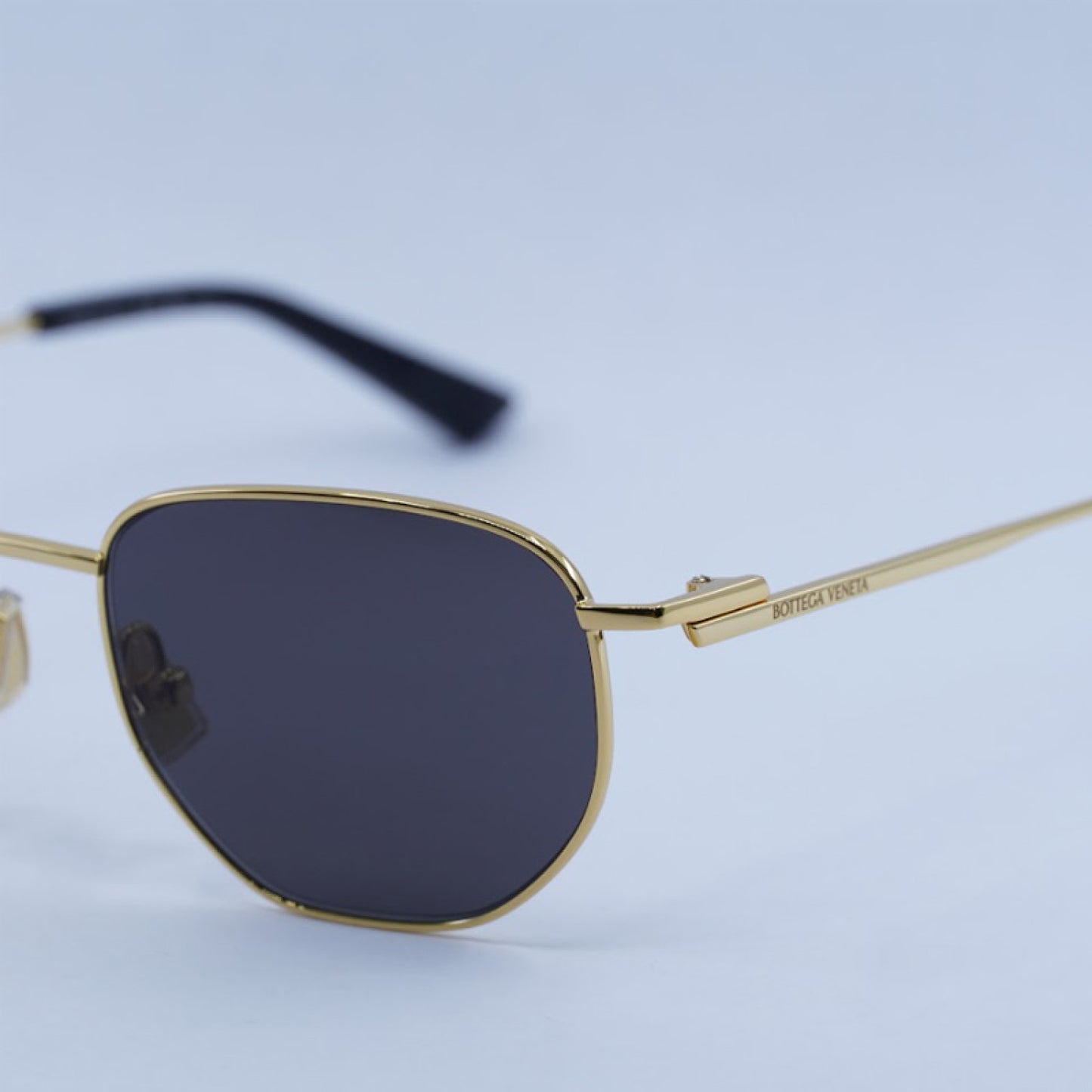 Lentes de Sol Bottega Veneta BV1301S 001 50-19-145