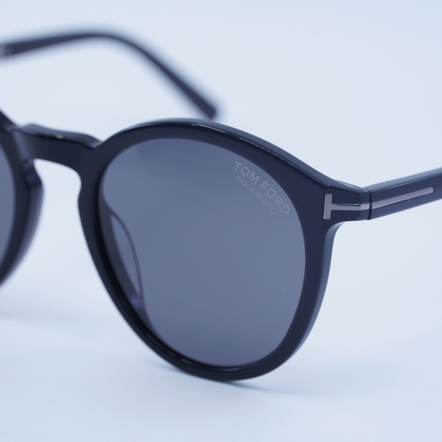 Lentes de Sol Tom Ford FT1021-N 01D 51-20-145