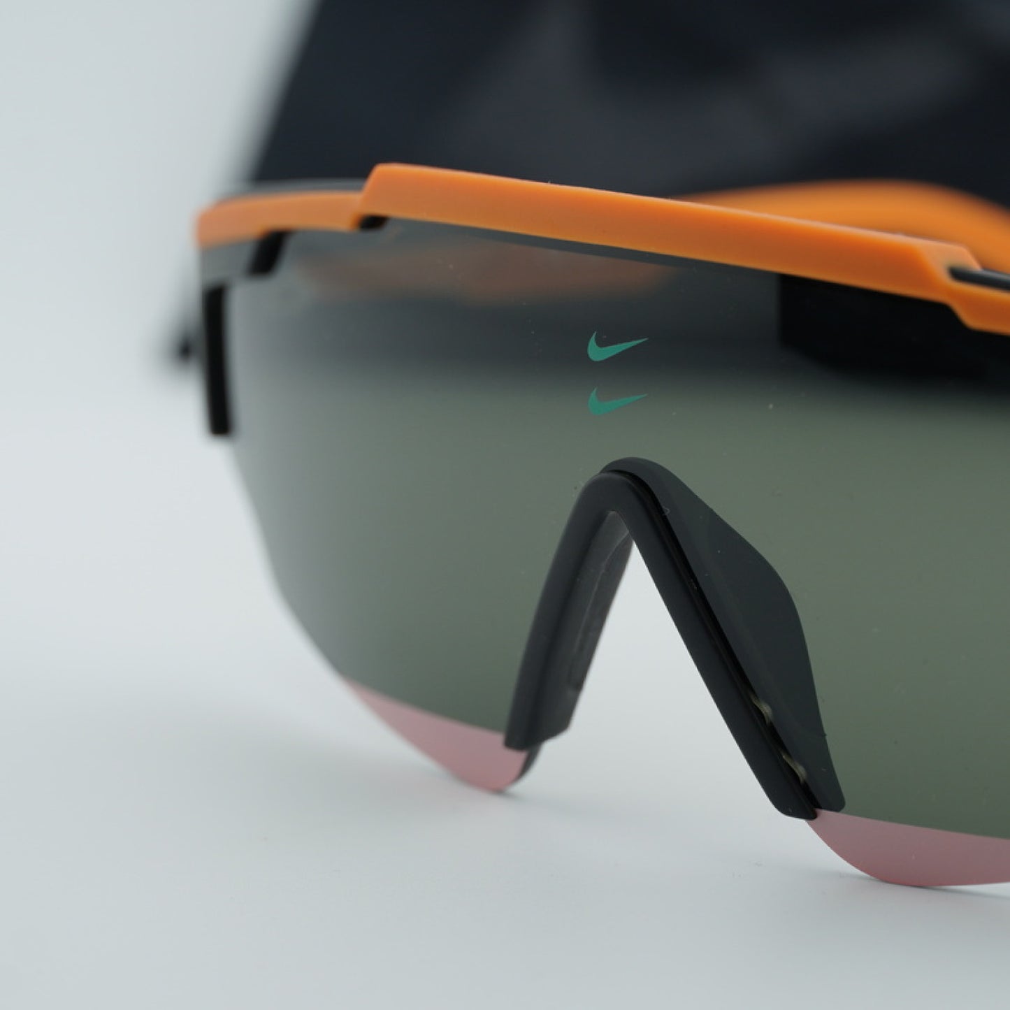 Lentes de Sol Nike NIKE MARQUEE EDGE FN 815 64-14-140