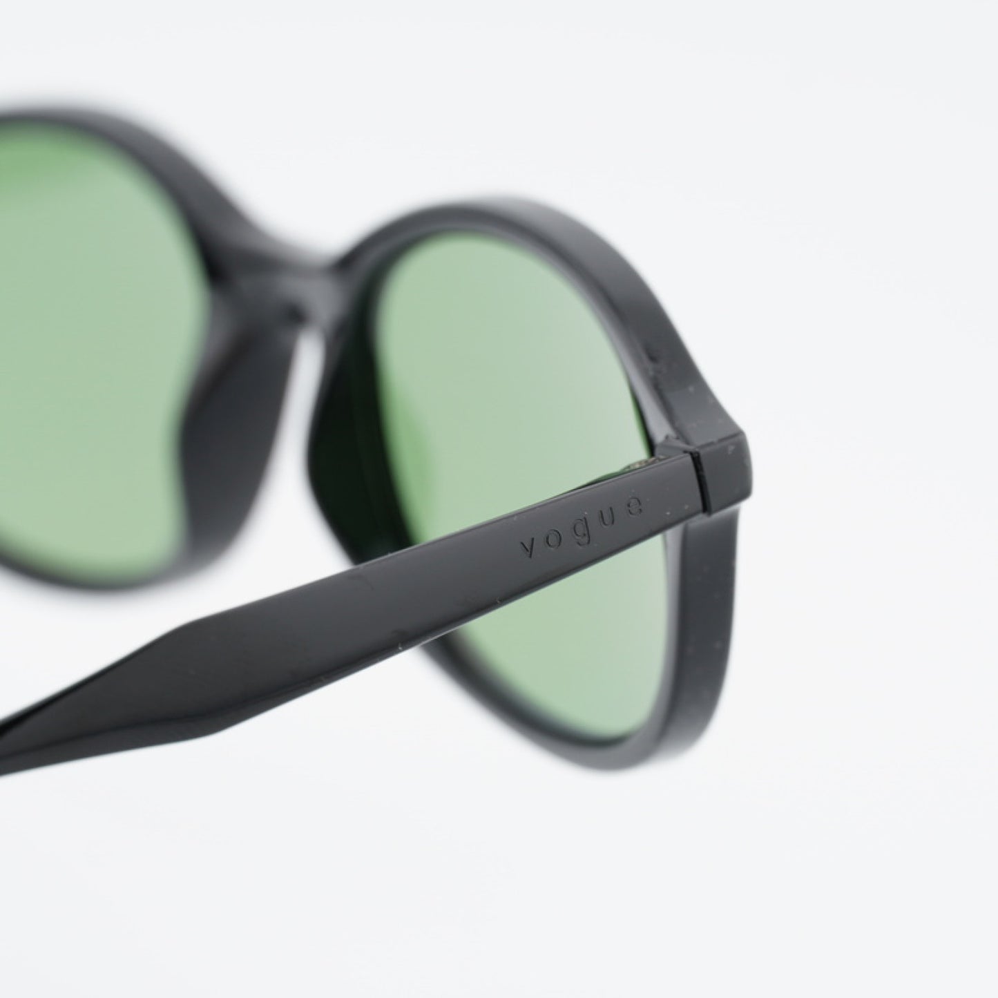 Lentes de Sol Vogue VO5625S W44/2 52-18-135
