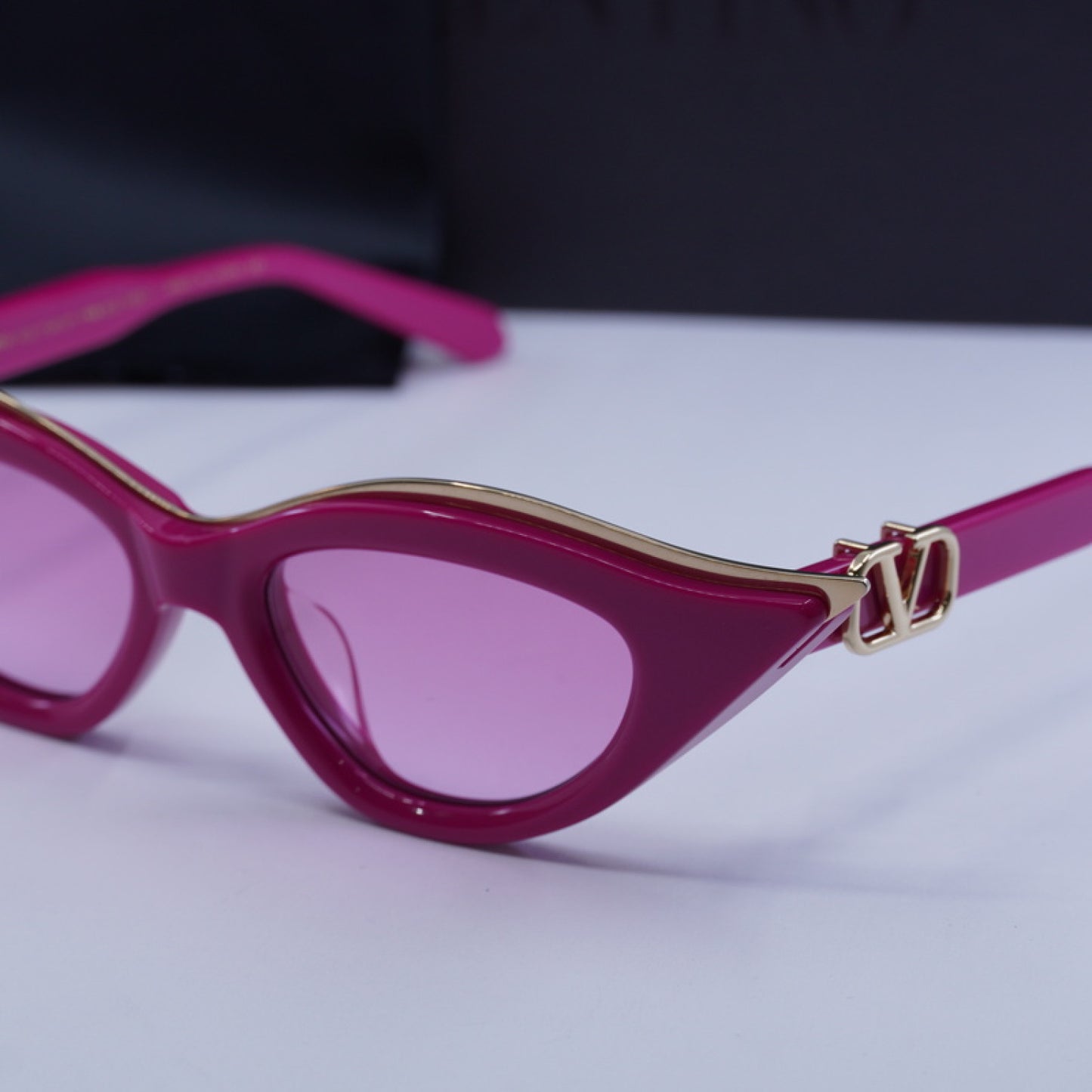 Lentes de Sol Valentino V-GOLDCUT-II VLS-114 D 49-18-142