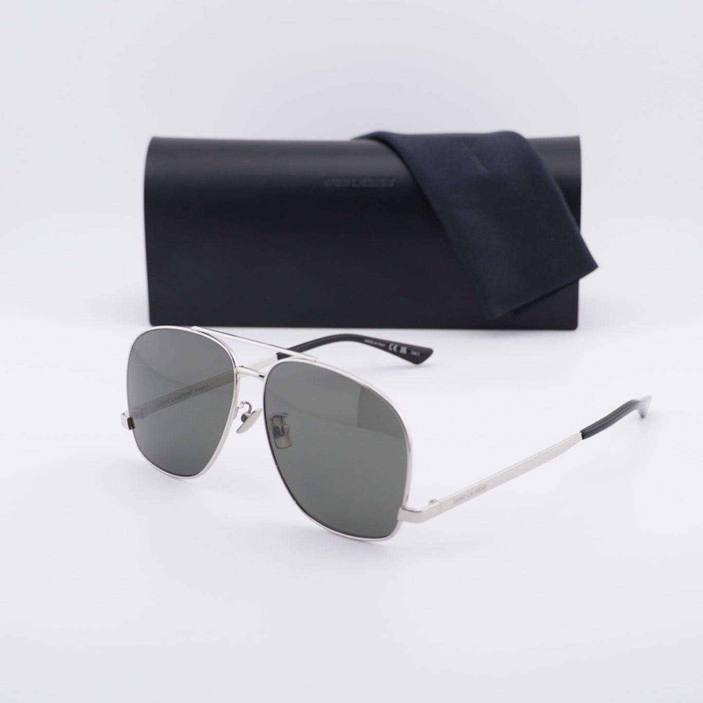 Lentes de Sol Saint Laurent SL653F LEON 001 59-13-140