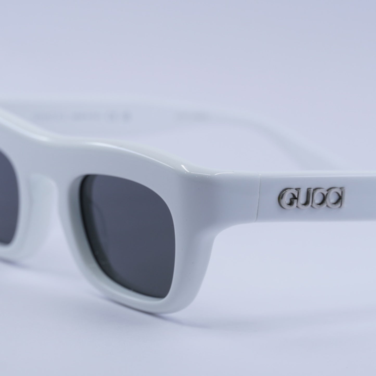 Gucci Sunglasses GG1777S 004 50-24-145