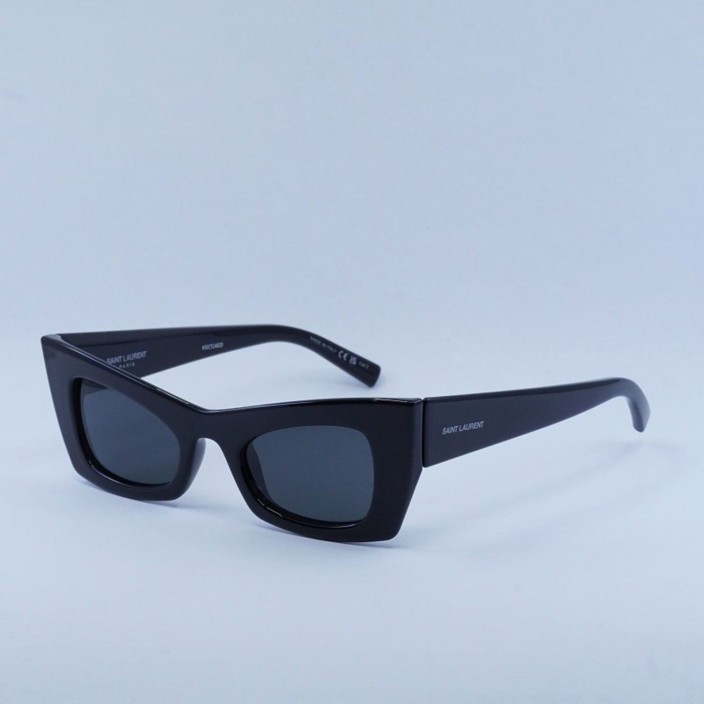 Lentes de Sol Saint Laurent SL702 001 49-23-145