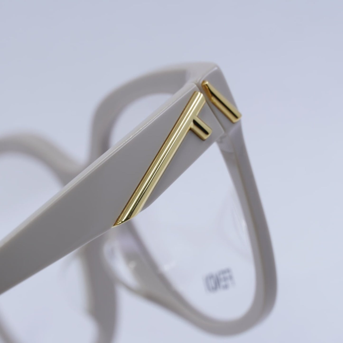Armazón Oftálmico Fendi FE50064F 025 57-16-140