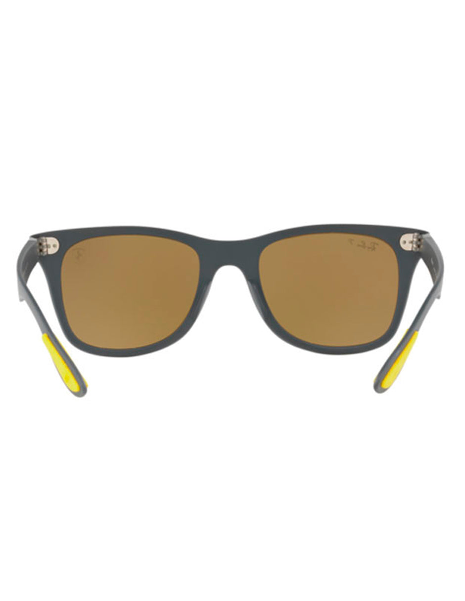 LENTE DE SOL RAY BAN RB4195MF F608/6B 52MM SCUDERIA FERRARI NEGRO DORADO ESPEJO