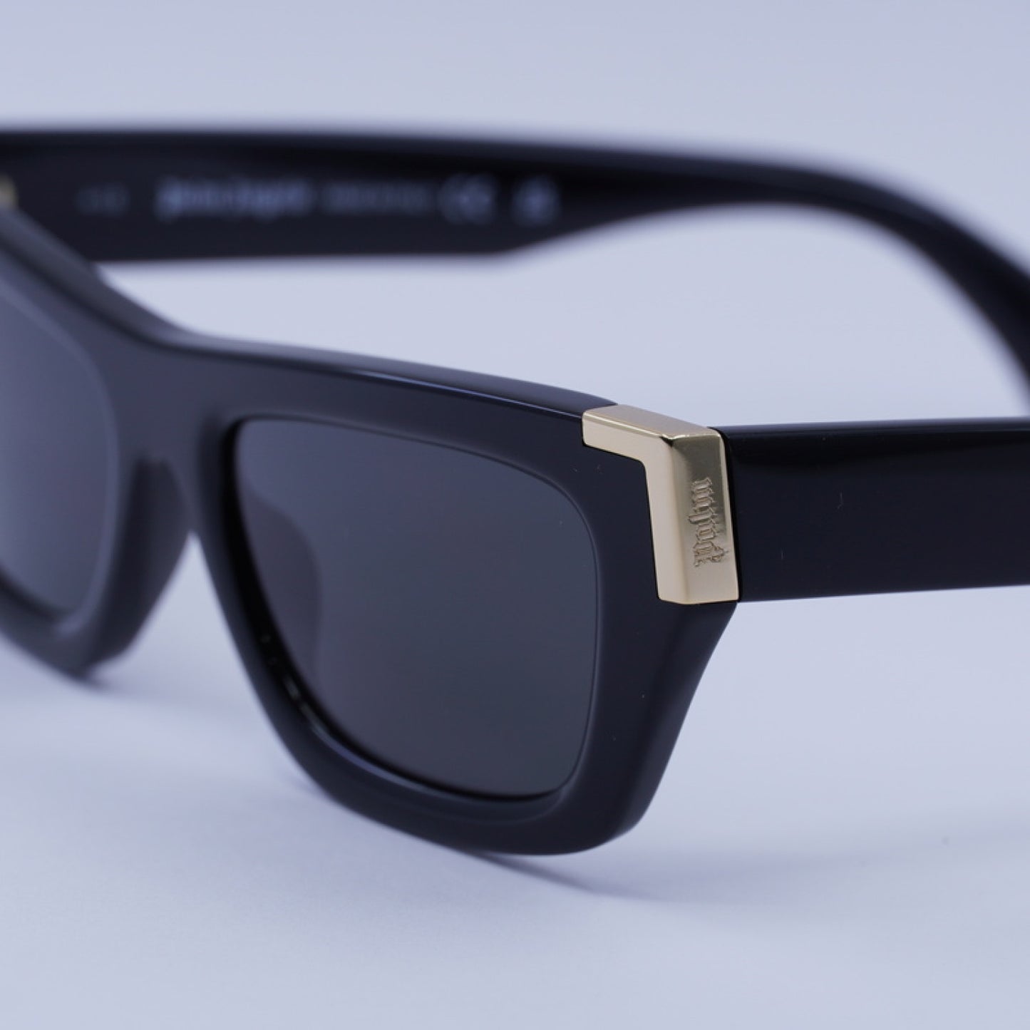 Lentes de Sol Palm Angels PERI10KMALIBU 1007 53-18-145