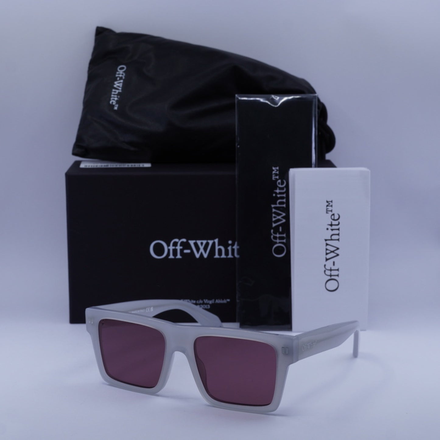 Lentes de Sol Off-White OERI109 LAWTON 0928 54-18-145