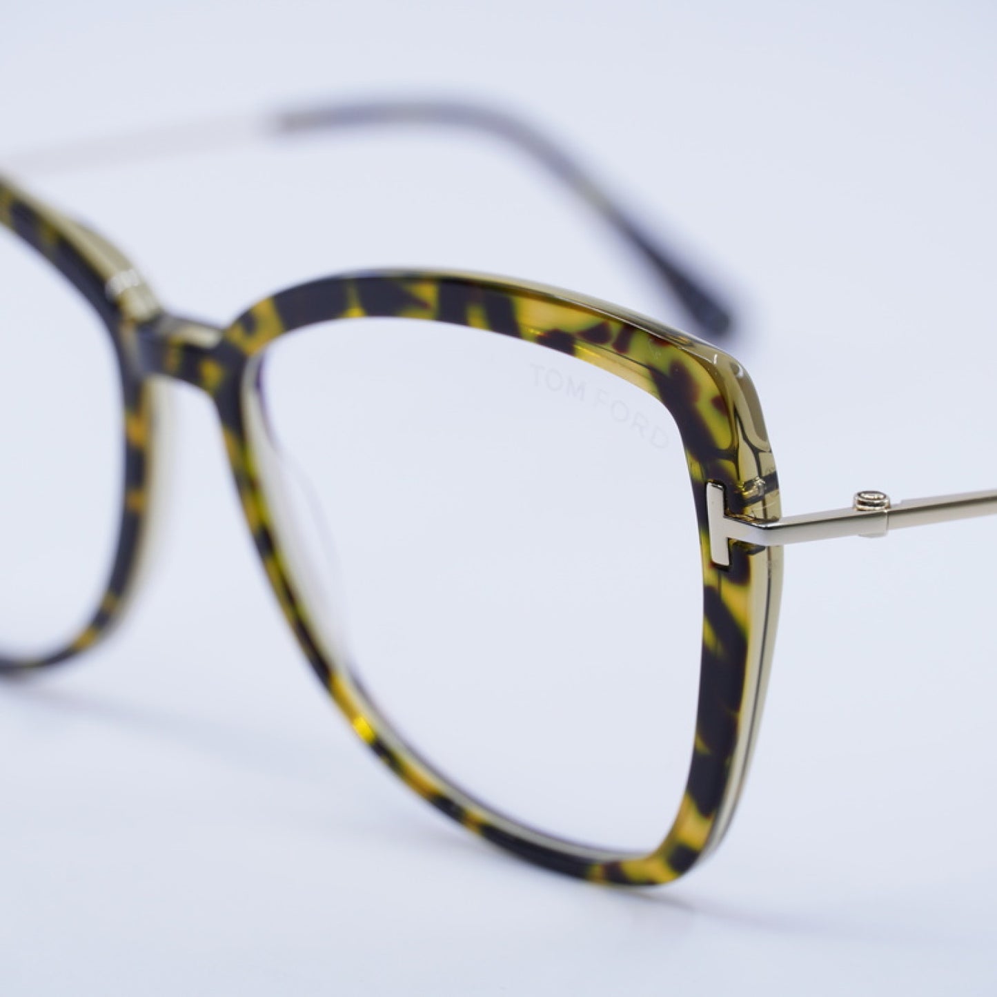 Armazón Oftálmico Tom Ford FT5882-B 056 55-15-135