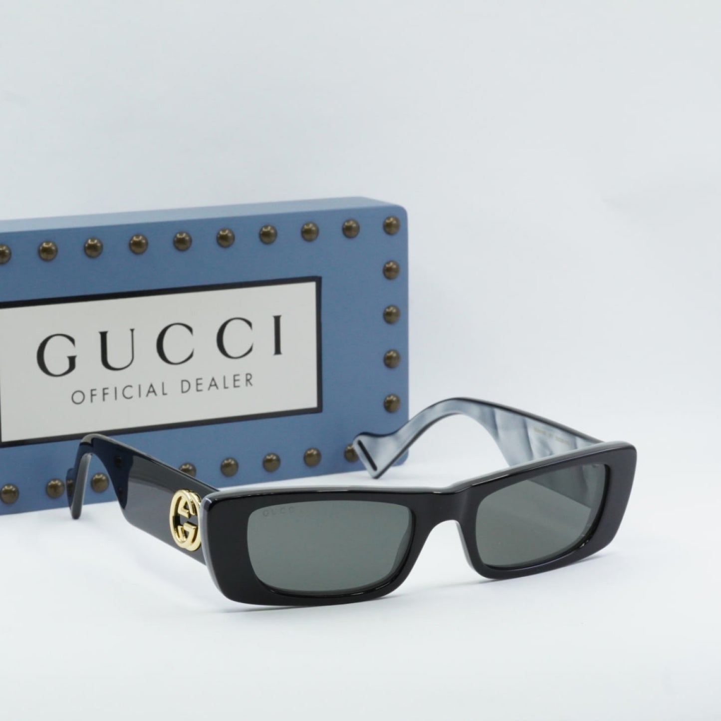 Lentes de Sol Gucci GG0516S 001 52-20-145