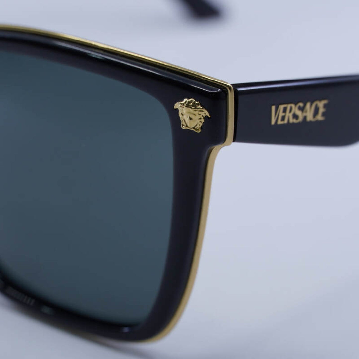 Lentes de Sol Versace VE2278D GB1/87 58-19-150