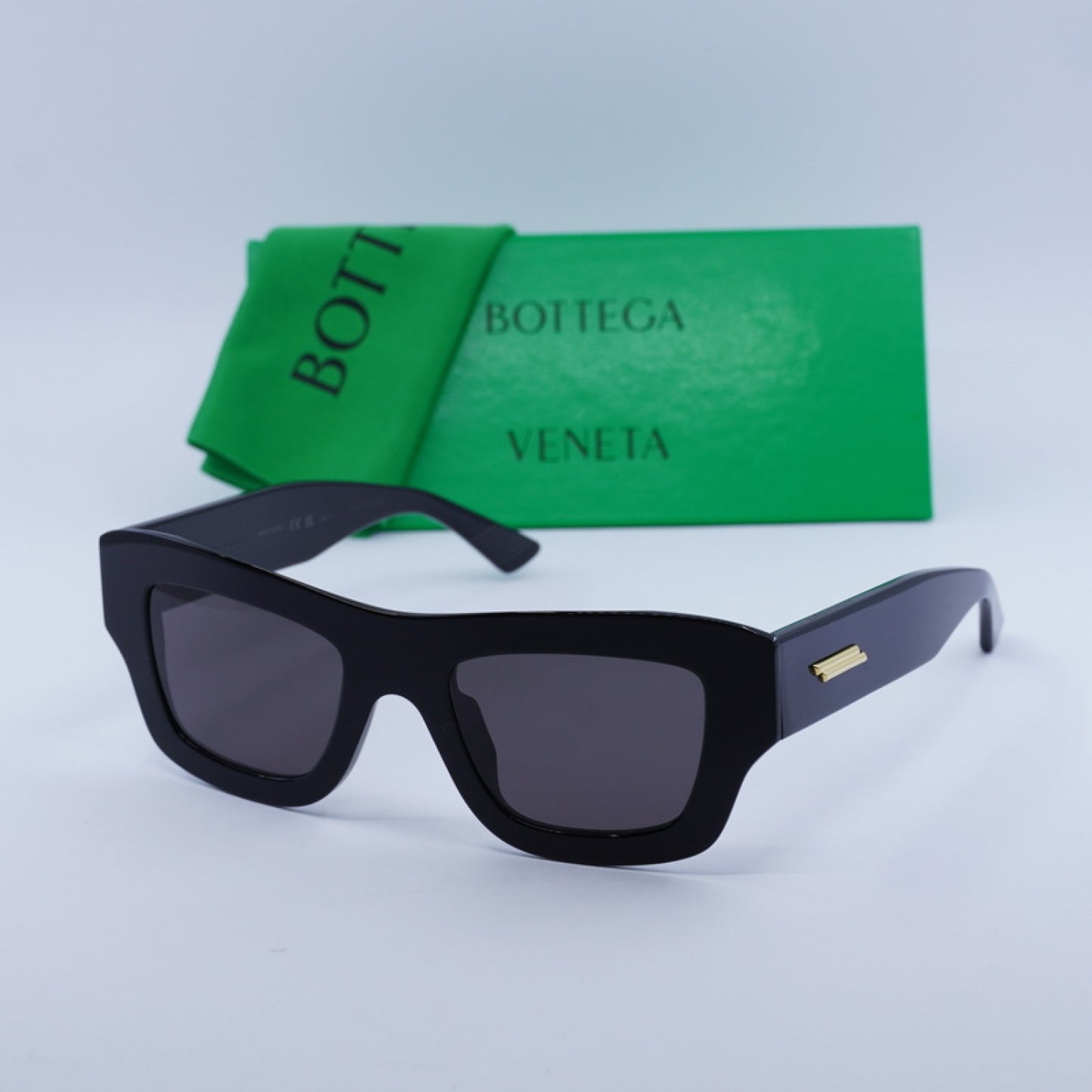 Lentes de Sol Bottega Veneta BV1357S 001 50-21-140
