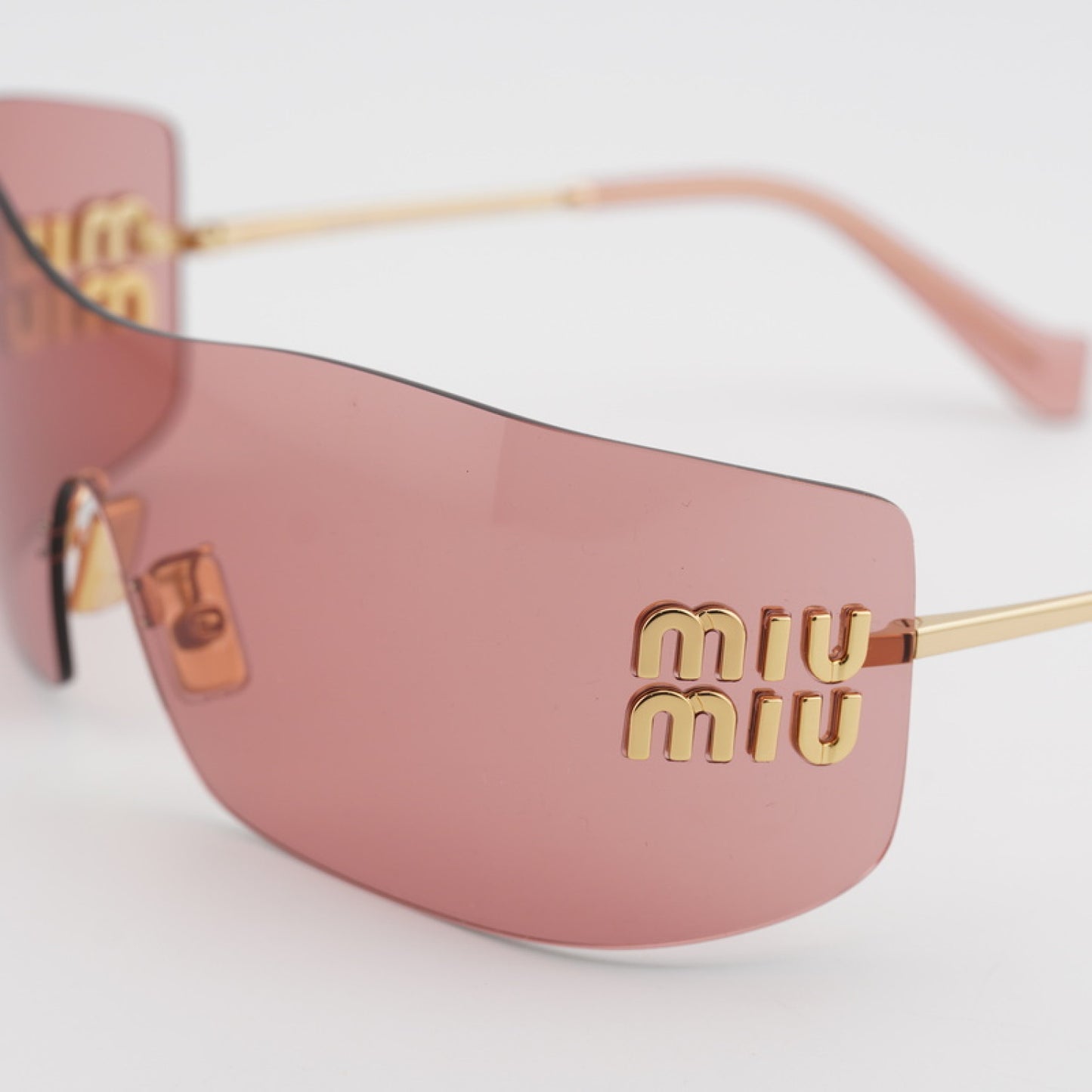 Lentes de Sol Miu Miu MUB53S 5AK20Y