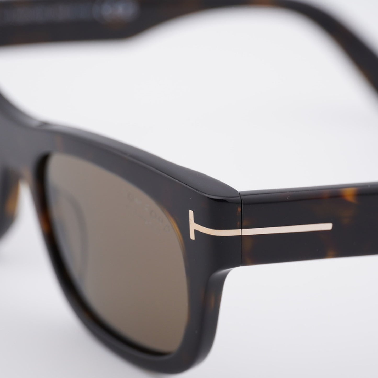 Lentes de Sol Tom Ford FT1334 52H 54-19-145