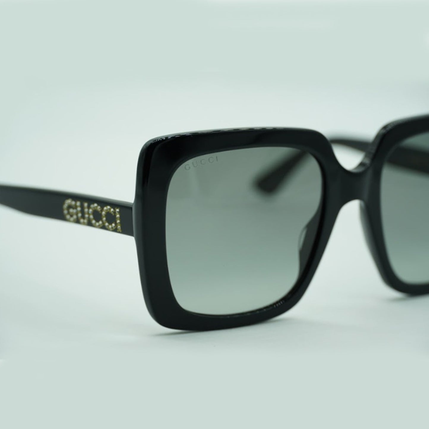 Lentes de Sol Gucci GG0418S 001 54-20-140