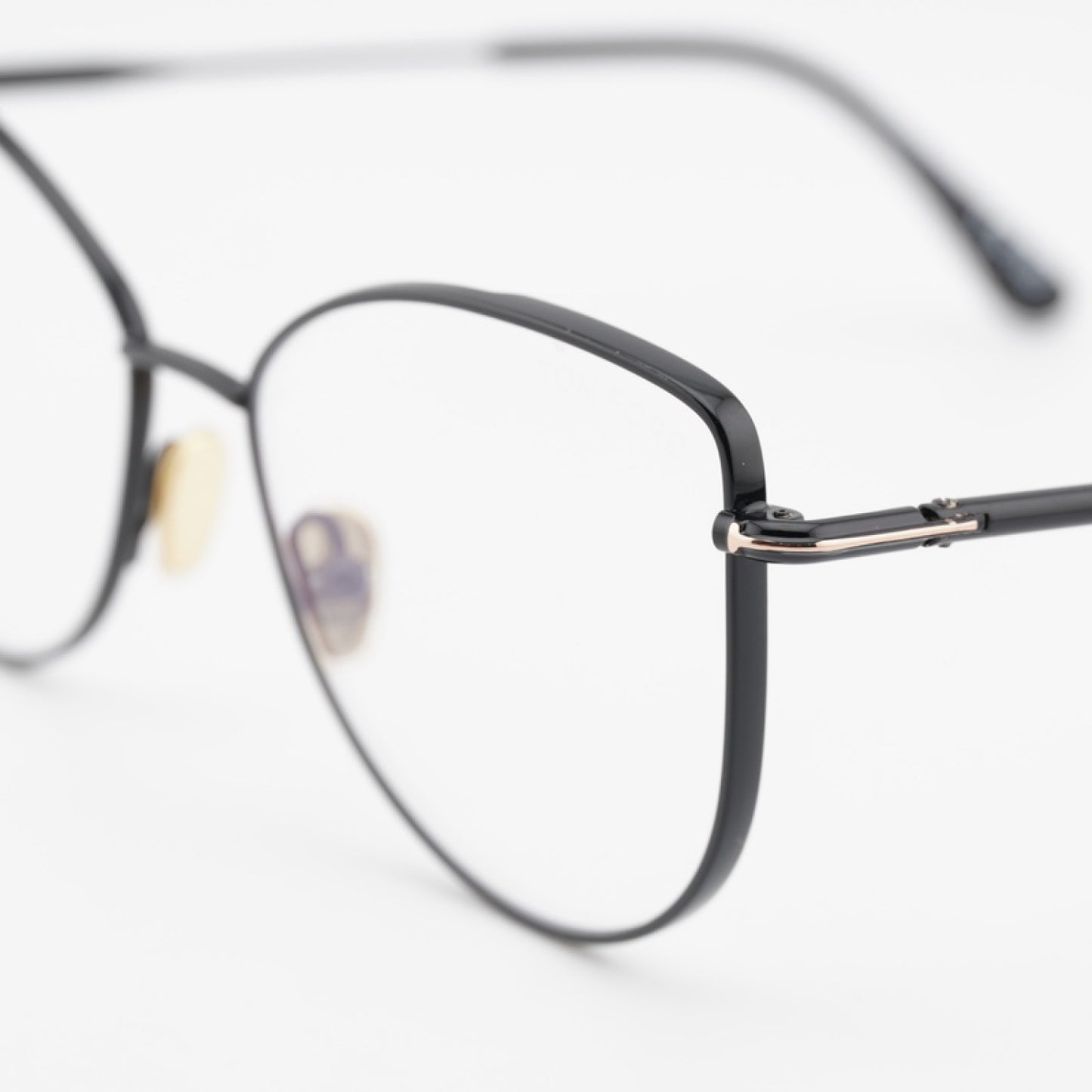 Armazón Oftálmico Tom Ford TF5667-B 001 55-15-135