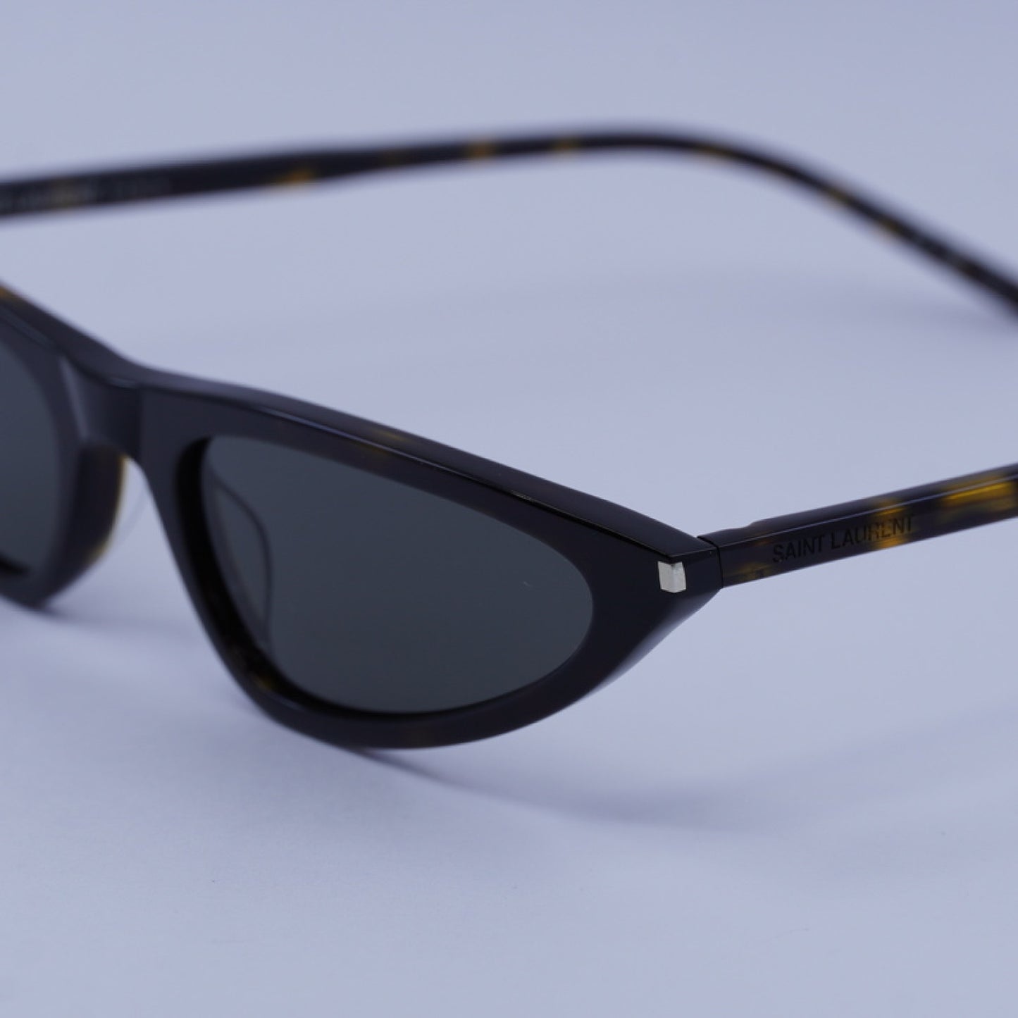 Lentes de Sol Saint Laurent SL703 002 55-19-145