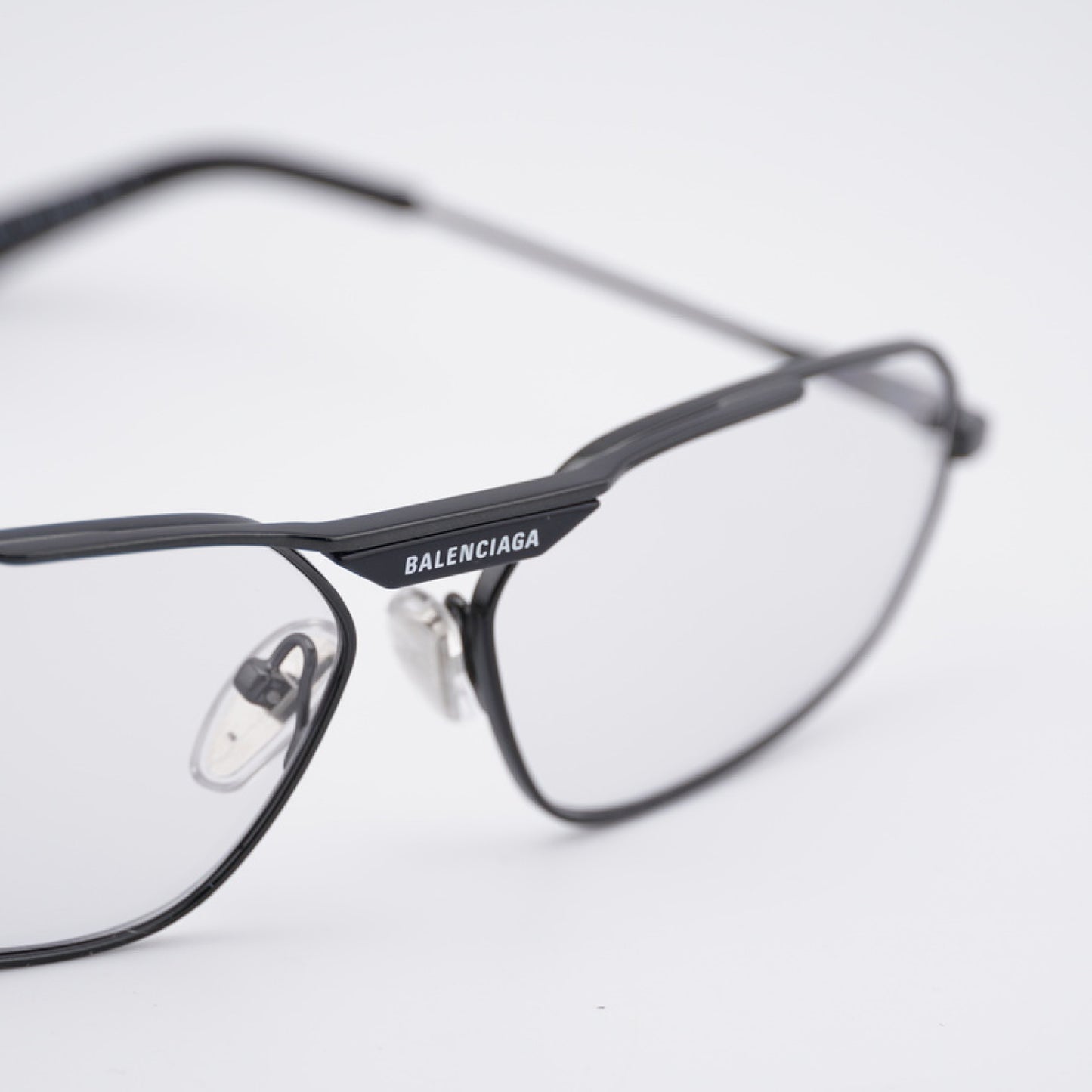 Lentes de Sol Balenciaga BB0245S 004 64-15-135