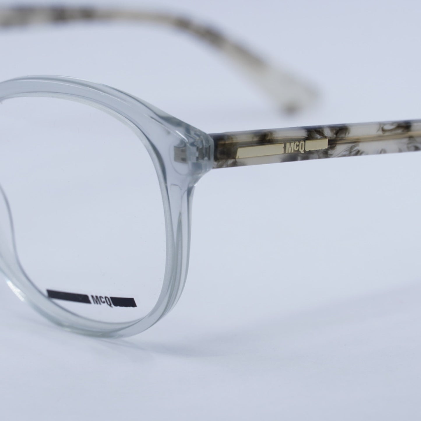 Armazón Oftálmico McQueen MQ0275O 004 53-17-140
