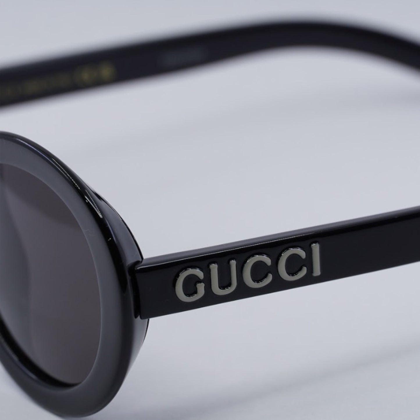 Lentes de Sol Gucci GG1722SA 001 53-23-145
