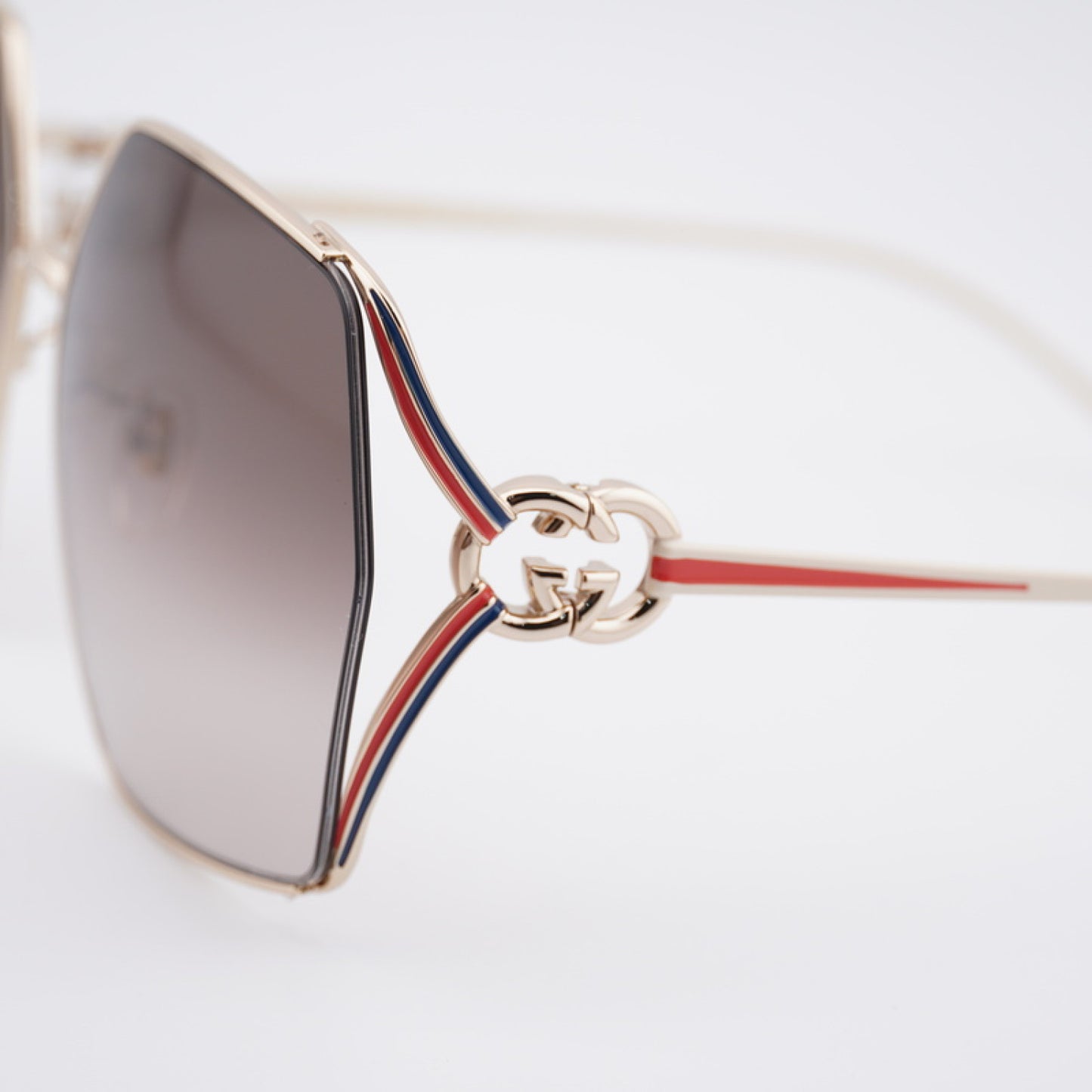 Lentes de Sol Gucci GG1322SA 002 64-16-135
