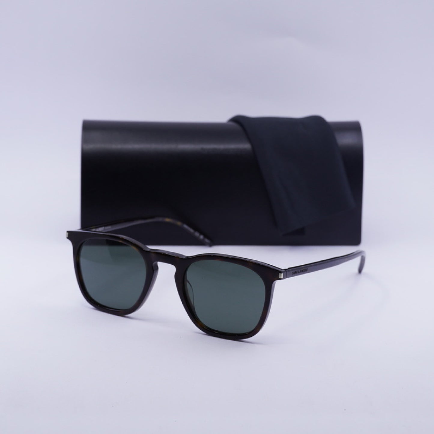 Lentes de Sol Saint Laurent SL623 002 49-22-145