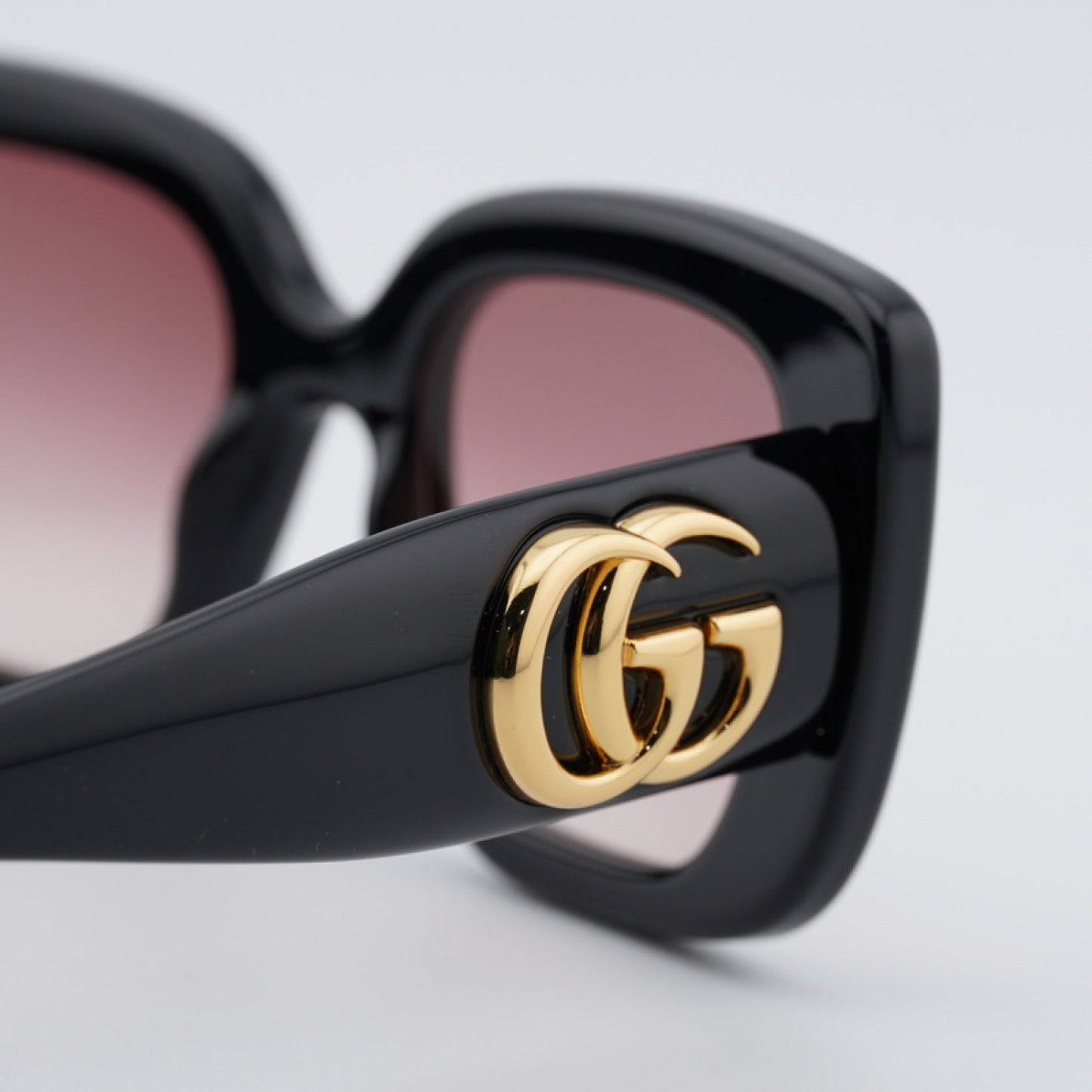 Lentes de Sol Gucci GG1975S 001 50-22-145