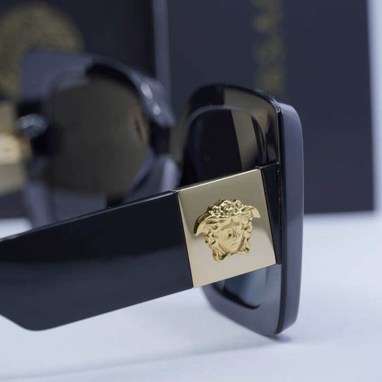 Lentes de Sol Versace VE4467U GB1/87 54-18-140